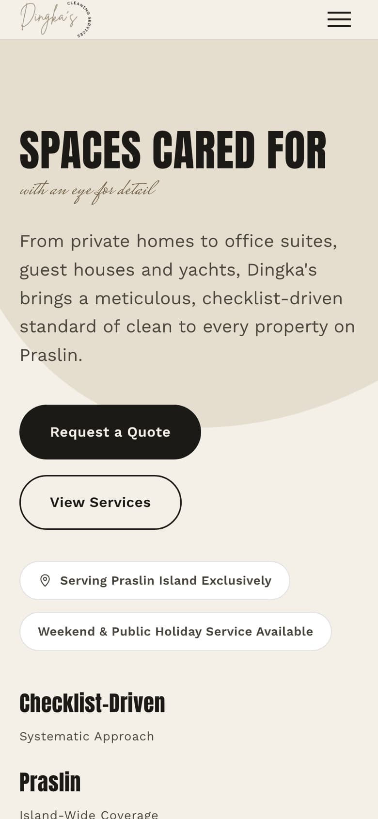Startseite der Website von Dingka's Cleaning Services auf einem Mobiltelefon, mit denselben Angaben für einen schmalen Bildschirm gestapelt